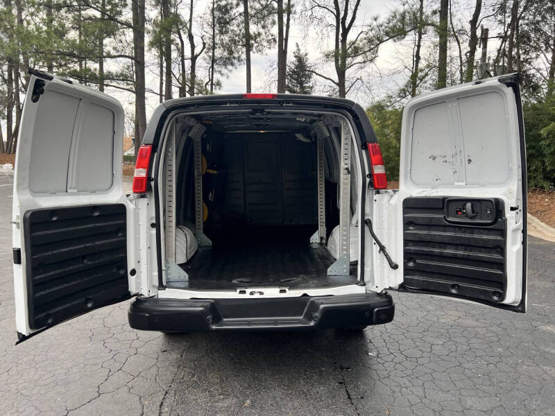 2023 GMC Savana 2500