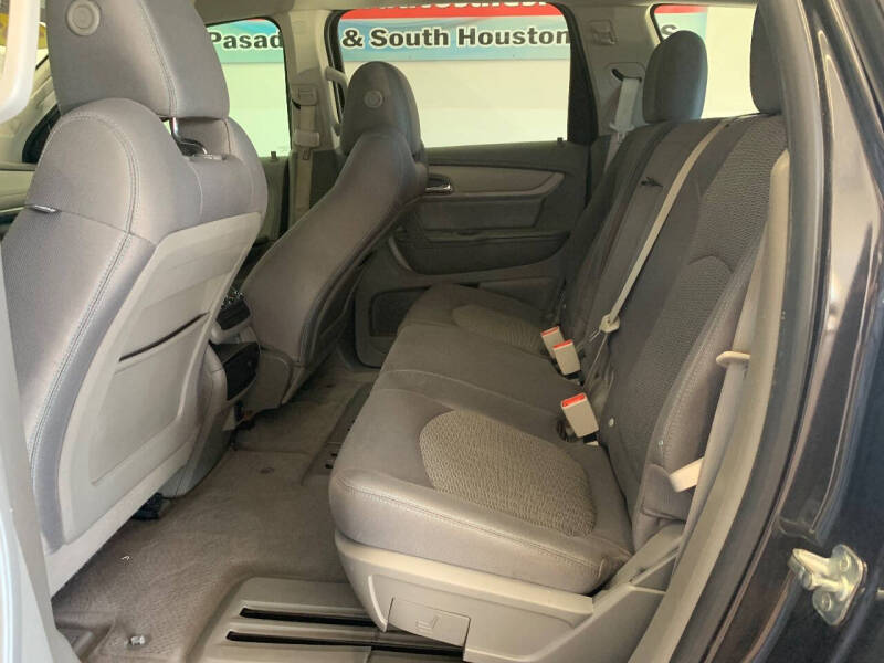 2017 Chevrolet Traverse LS