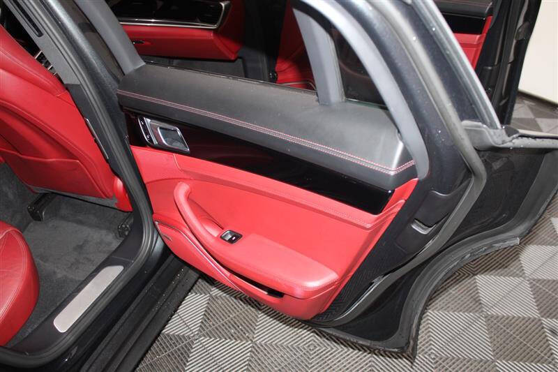 2018 Porsche Panamera