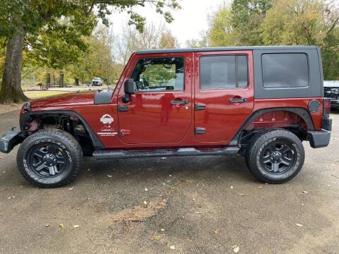 2007 Jeep Wrangler Unlimited for sale at Monroe Auto's, LLC in Parsons TN