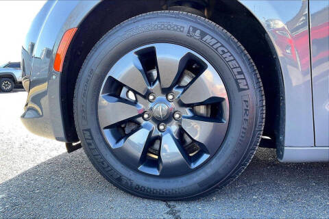 2020 Chrysler Pacifica Hybrid Limited