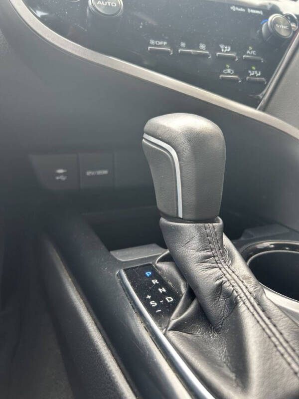 2019 Toyota Camry Hybrid