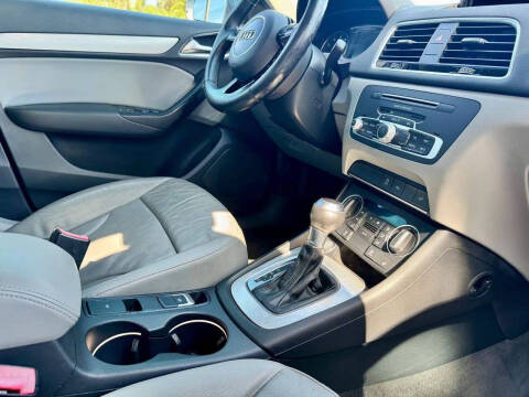 2016 Audi Q3 2.0T Premium Plus