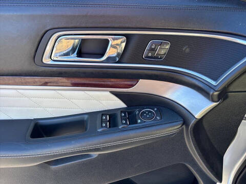 2018 Ford Explorer Platinum