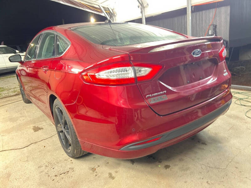 2016 Ford Fusion SE