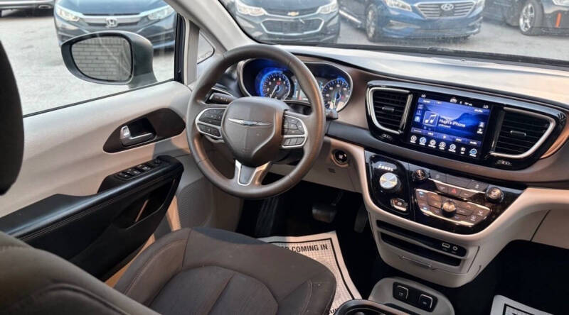 2017 Chrysler Pacifica Touring Plus