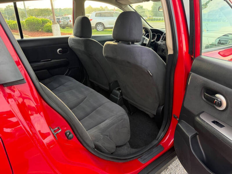 2009 Nissan Versa 1.8 S