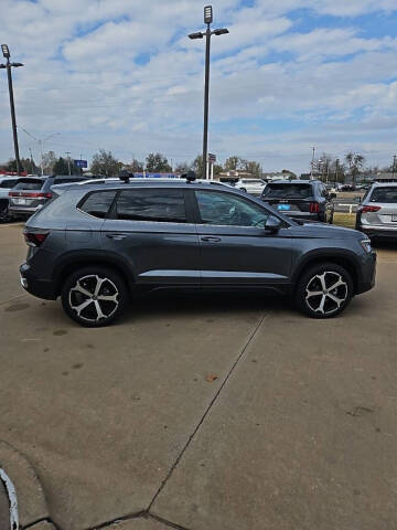 2026 Volkswagen Taos SEL 4Motion