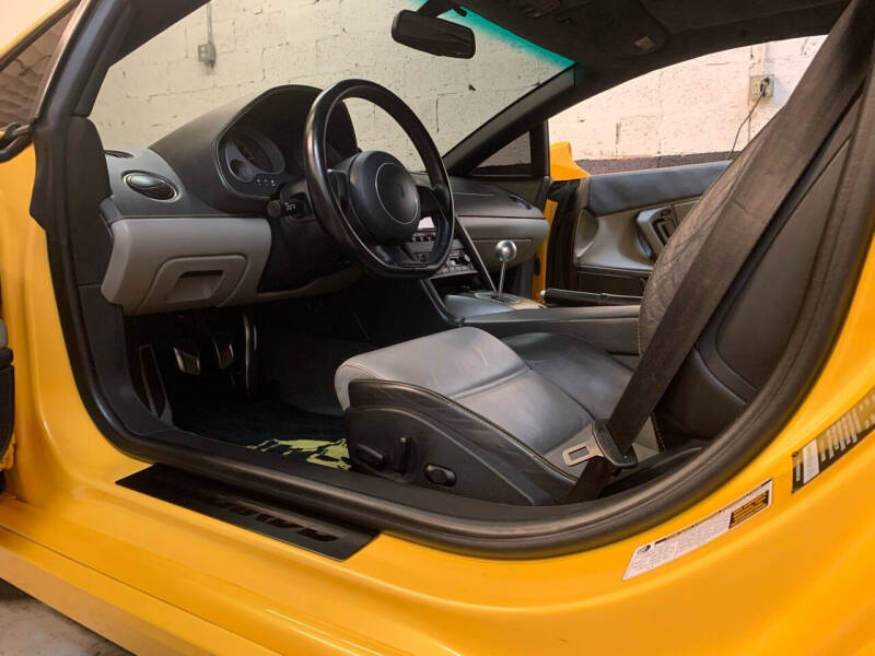 2004 Lamborghini Gallardo