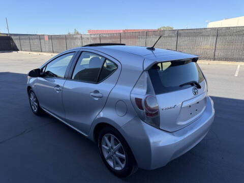 2014 Toyota Prius c Two