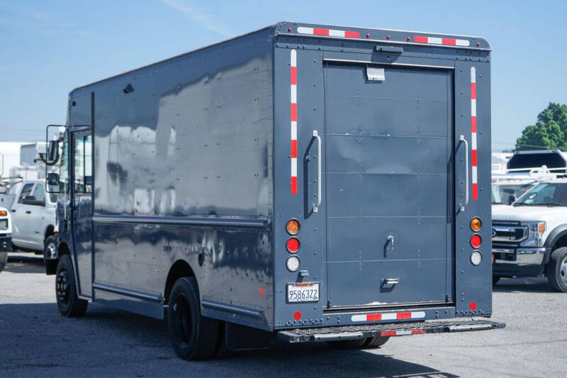 2020 Freightliner MT45 Chassis