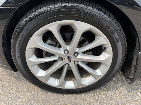 2015 Ford Taurus Limited