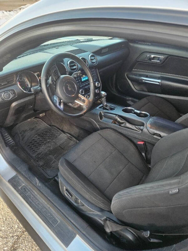 2015 Ford Mustang V6