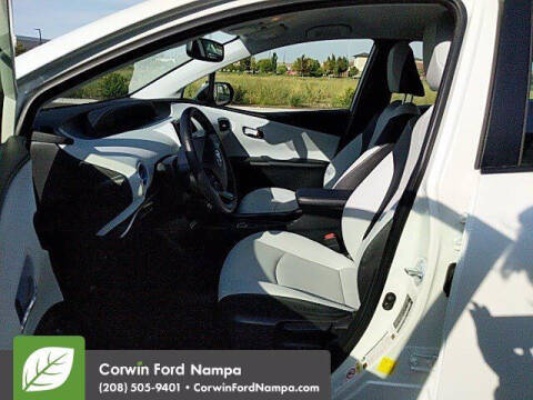 2019 Toyota Prius XLE AWD-e