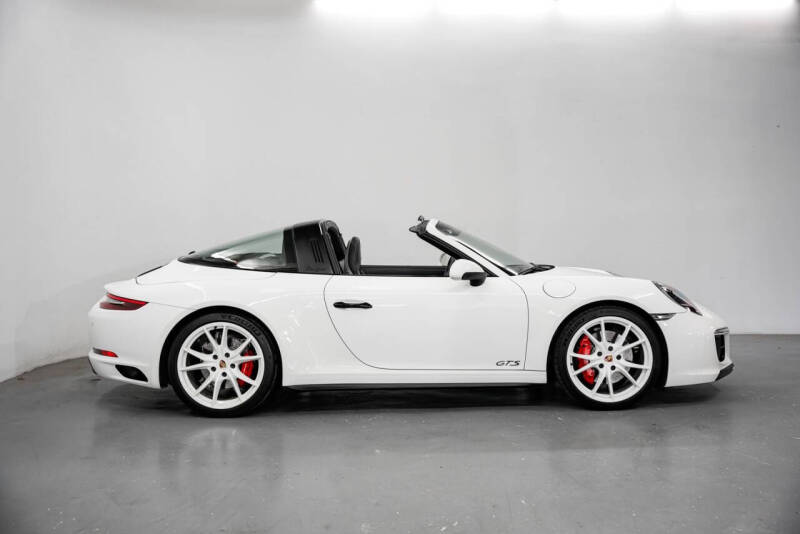2019 Porsche 911 Targa 4 GTS