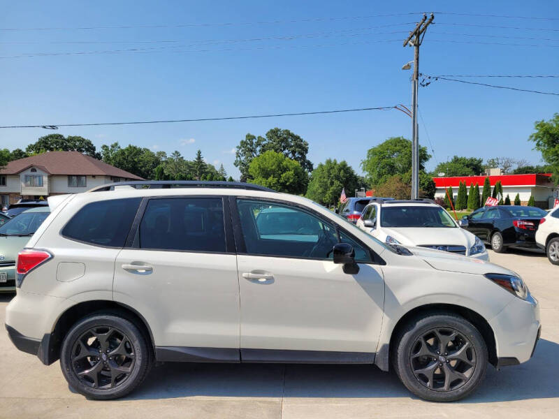 Farris Auto Car Dealer in Cottage Grove, WI