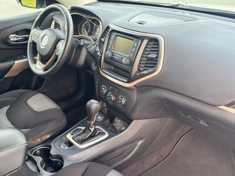 2018 Jeep Cherokee Latitude