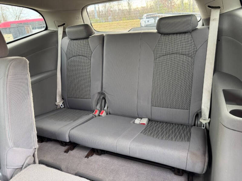 2013 Chevrolet Traverse LS