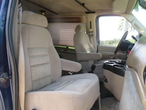 2006 Ford E-Series E-250 SD