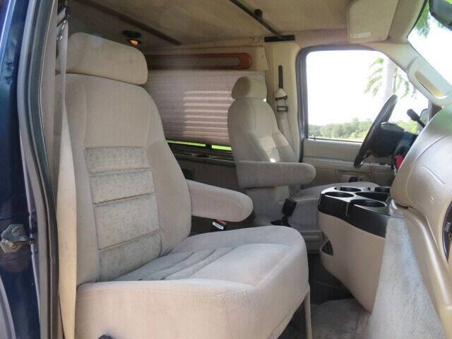 2006 Ford E-Series E-250 SD