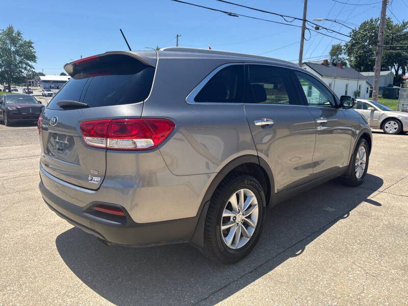 2017 Kia Sorento LX