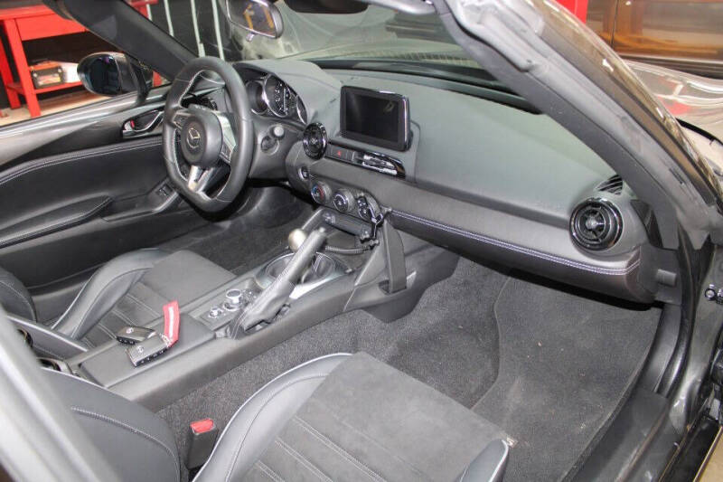 2021 Mazda MX-5 Miata RF Club