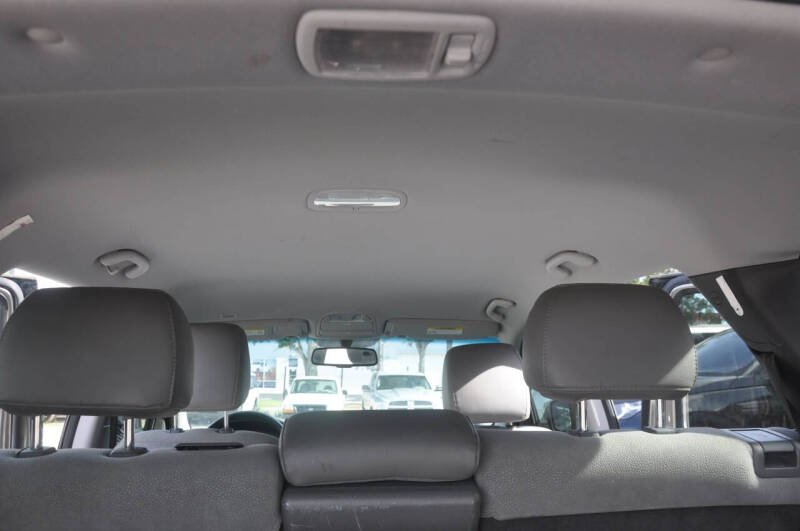 2011 Hyundai Santa Fe SE