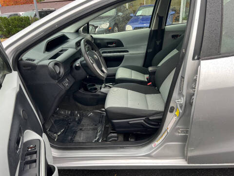 2014 Toyota Prius c Two