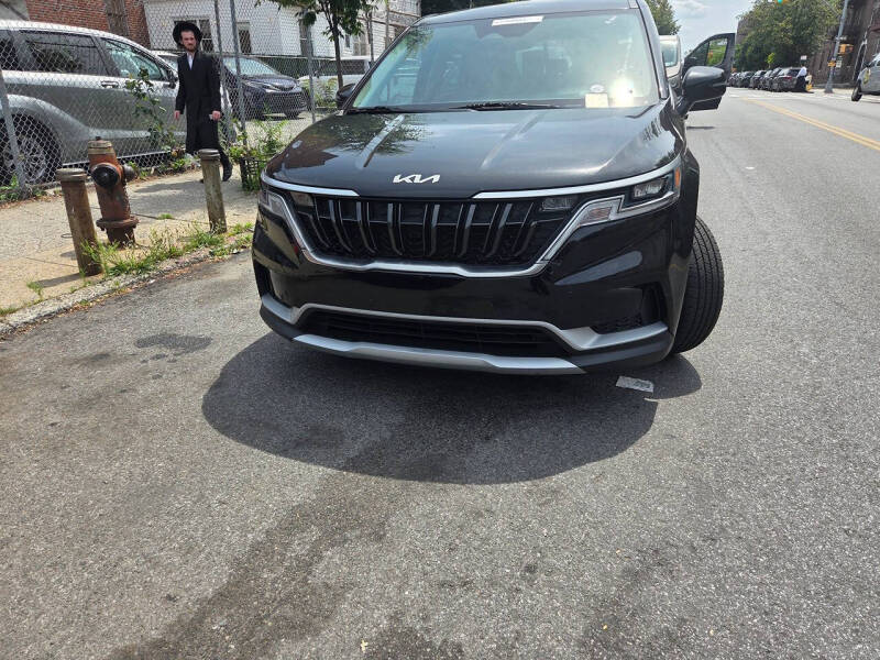 2024 Kia Carnival LX