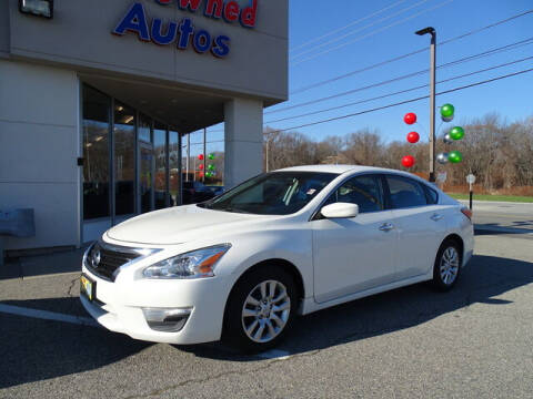 2014 Nissan Altima for sale at KING RICHARDS AUTO CENTER in East Providence RI