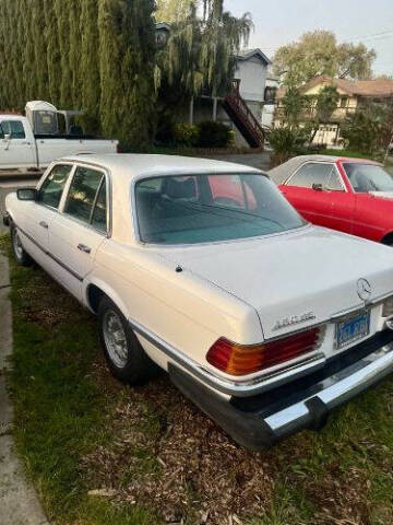 1976 Mercedes-Benz 450-Class