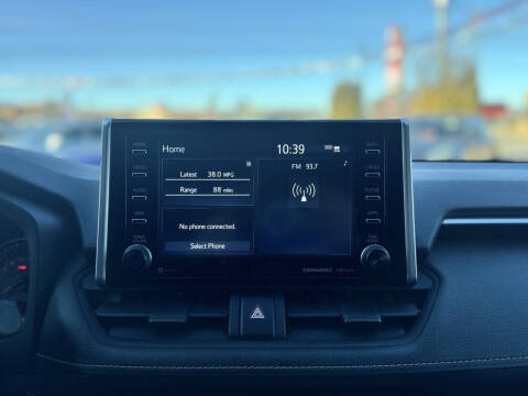 2021 Toyota RAV4 Hybrid XLE