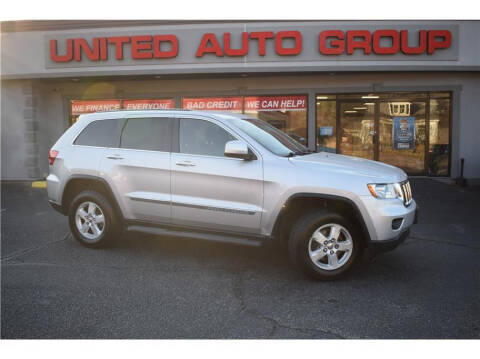 2013 Jeep Grand Cherokee for sale at United Auto Group in Putnam CT