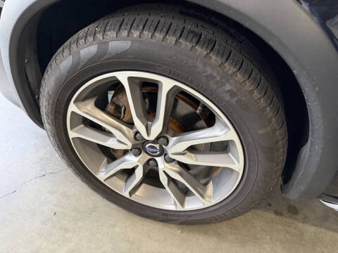 2016 Volvo V60 Cross Country T5