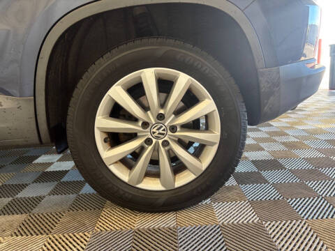 2011 Volkswagen Tiguan S