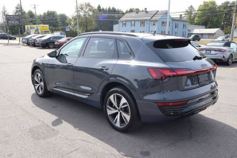 2024 Audi Q8 e-tron quattro Premium