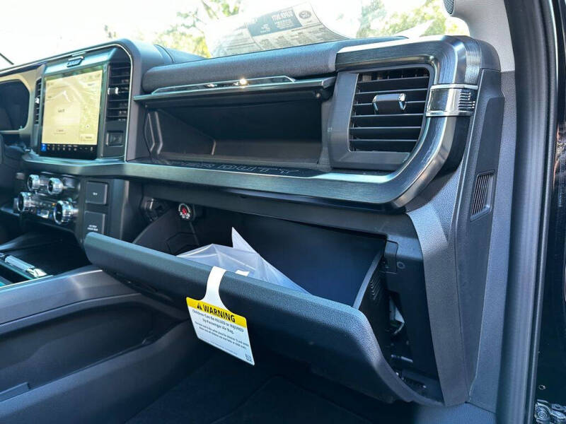 2025 Ford F-350 Super Duty Lariat