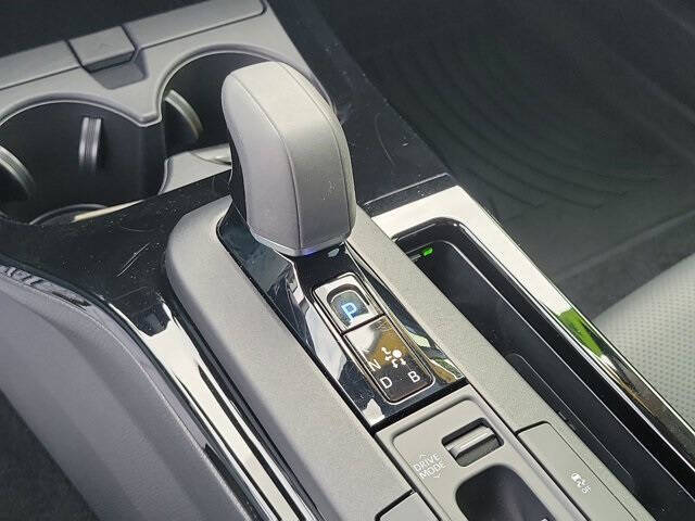 2024 Toyota Prius XLE