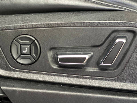 2019 Audi e-tron quattro Prestige