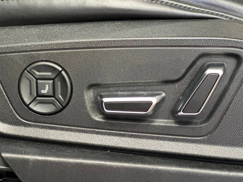 2019 Audi e-tron quattro Prestige