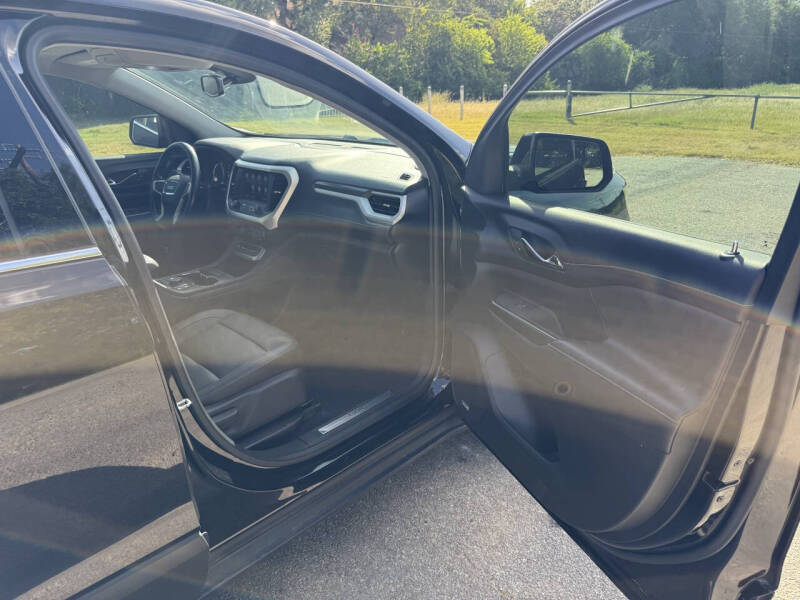 2020 GMC Acadia SLT
