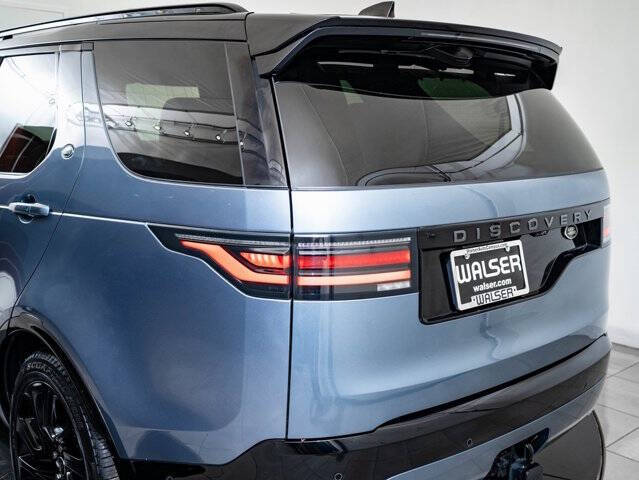 2023 Land Rover Discovery P300 S R-Dynamic