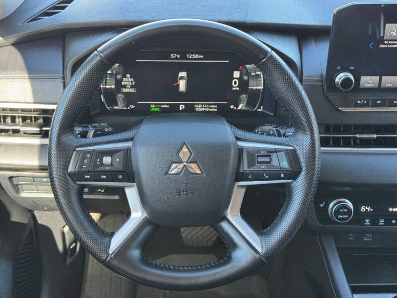 2023 Mitsubishi Outlander PHEV SE