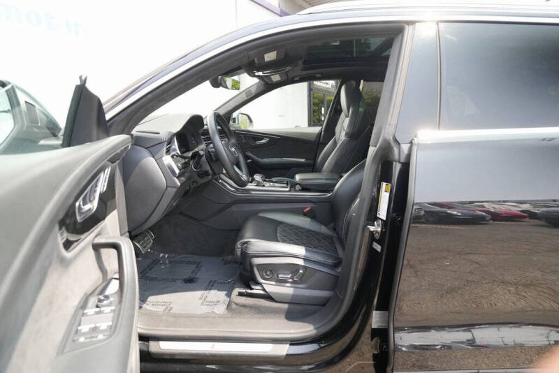 2022 Audi SQ8 4.0T quattro Prestige