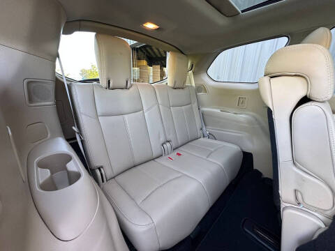 2017 Nissan Pathfinder Platinum