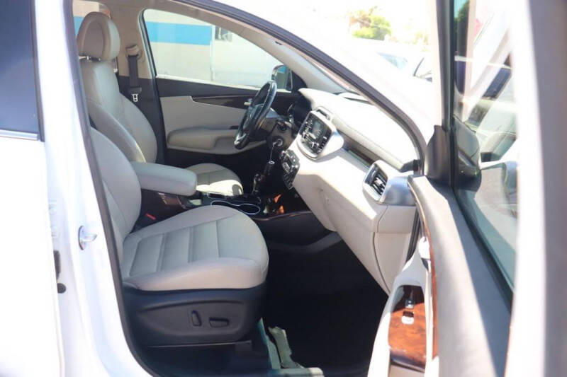 2016 Kia Sorento EX V6