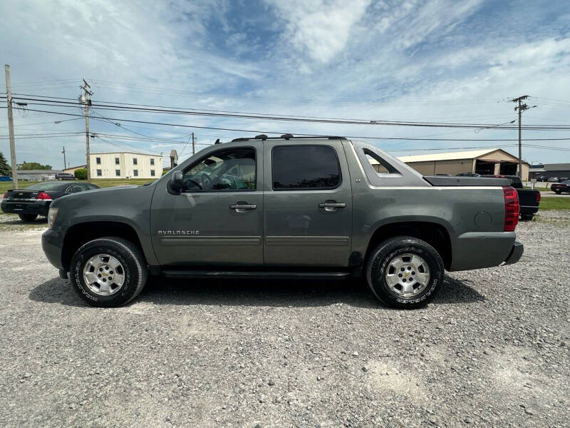 2011 Chevrolet Avalanche for sale at TJV Auto Group in Columbiana OH