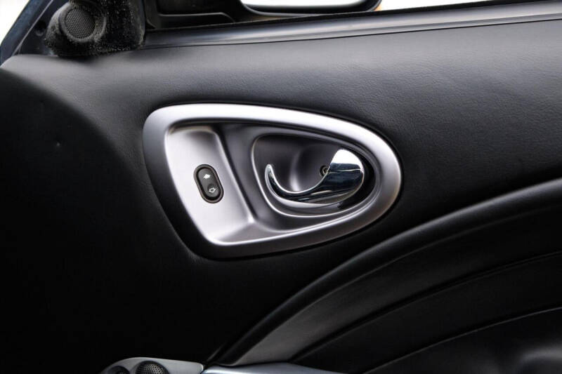 2003 Aston Martin V12 Vanquish