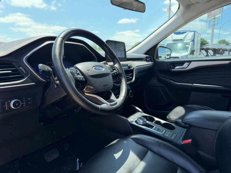 2022 Ford Escape SEL