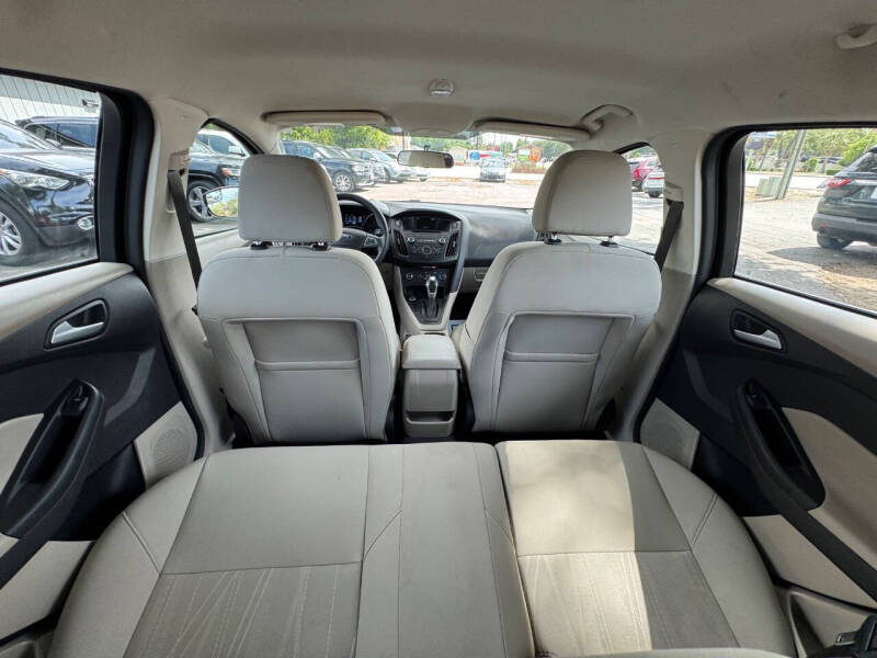 2015 Ford Focus SE